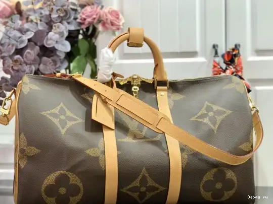 VUITTON BANDOULIÈRE 50 KEEPALL LOUIS 0505